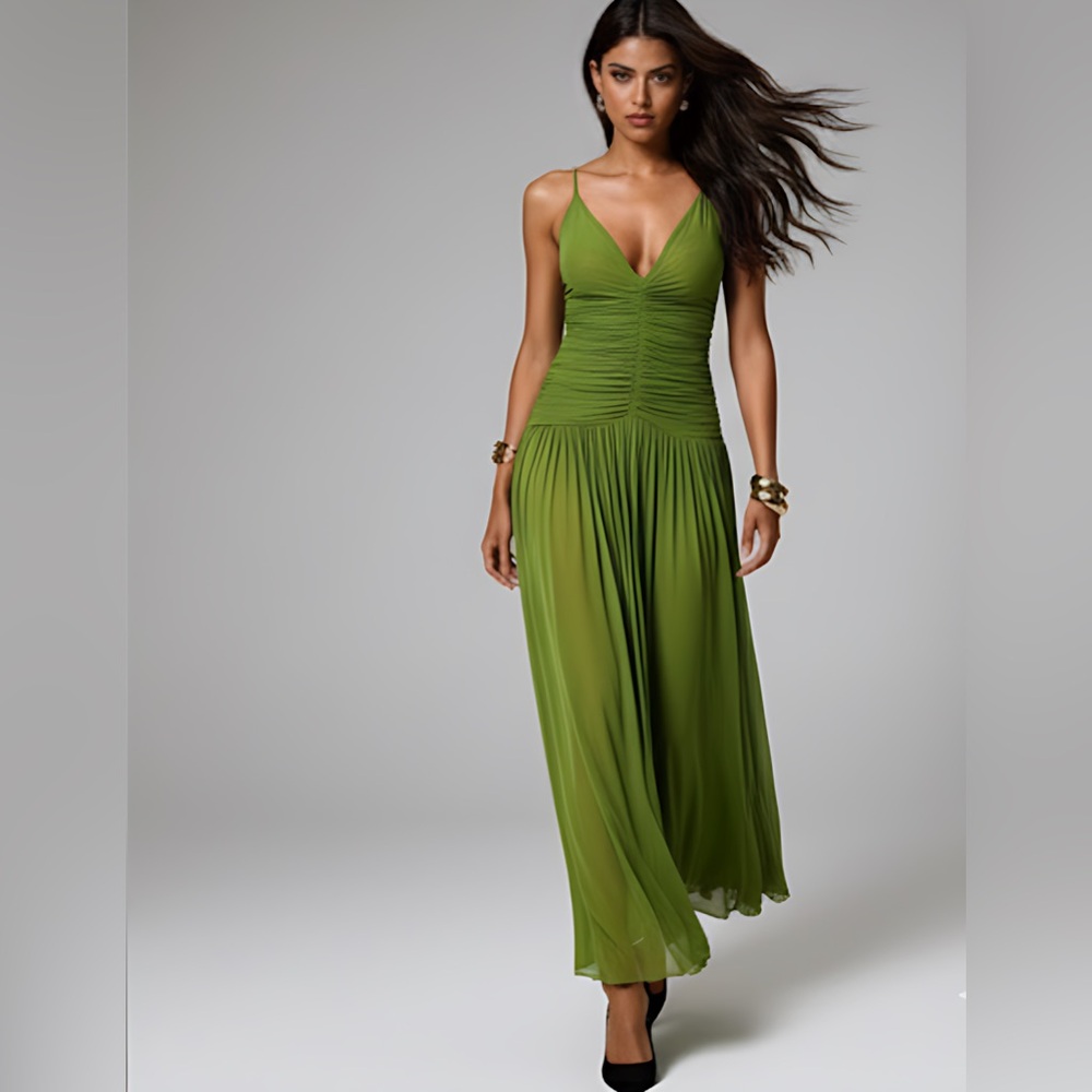 2 LEFT 🔥 Ruched Front Plunge Maxi Dress Green - Picture 5 of 11